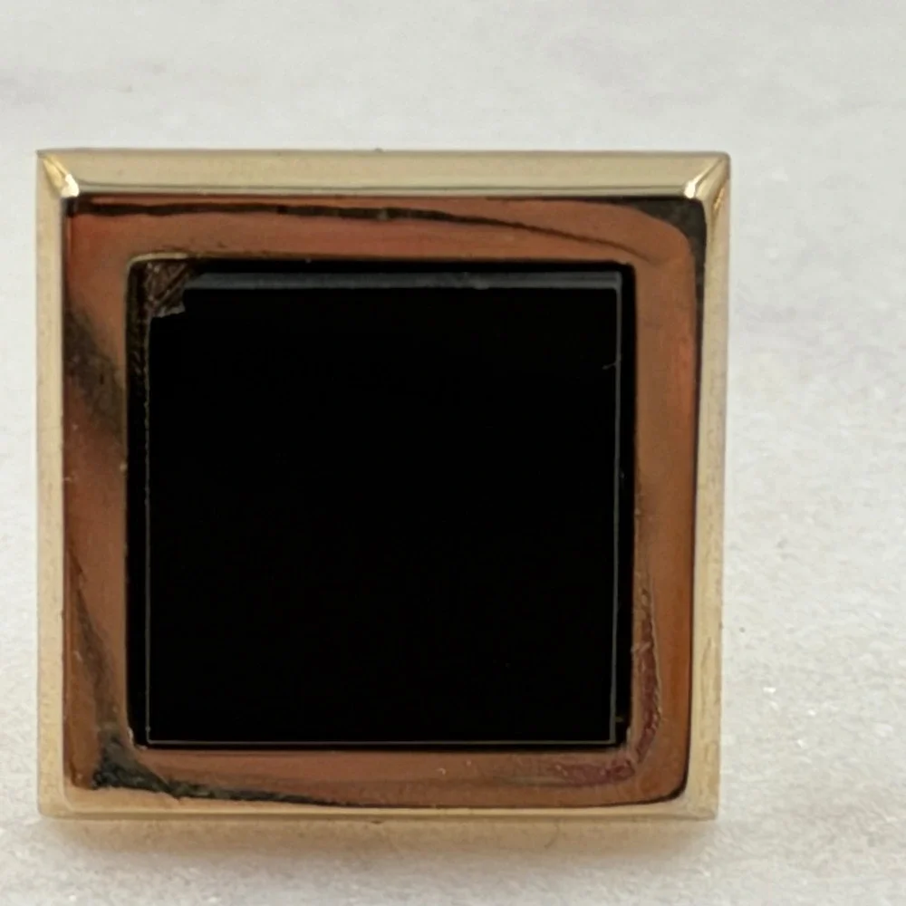 Foster gold tone